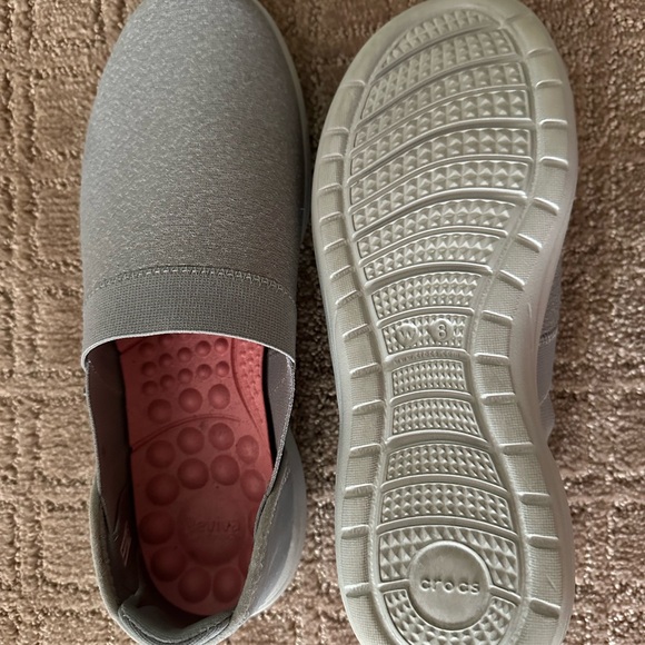 Crocs - Picture 2 of 3